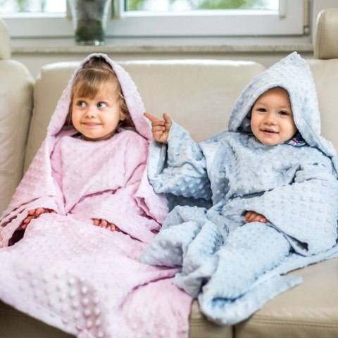 Kocyk zimowy Różowy minky gruby koc z rękawkami Kocyk zimowy Różowy minky gruby koc z rękawkami