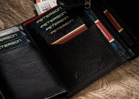 Pionowy portfel męski ze skóry naturalnej RFID - Peterson Pionowy portfel męski ze skóry naturalnej RFID - Peterson