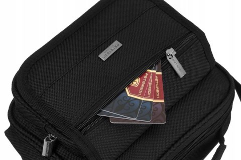 Kompaktowa listonoszka męska z poliestru - Peterson Kompaktowa listonoszka męska z poliestru - Peterson