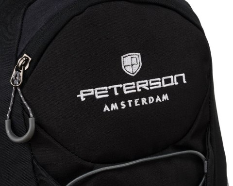 Lekki, czarny plecak na wycieczki z pasem piersiowym - Peterson Lekki, czarny plecak na wycieczki z pasem piersiowym - Peterson