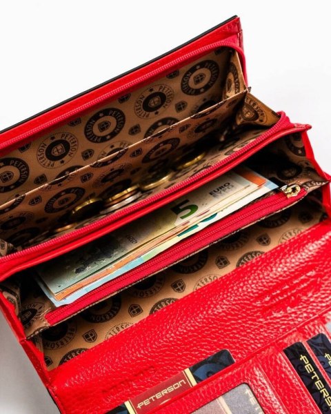 Pojemny, skórzany portfel damski z systemem RFID w czarno-czerwonym kolorze - Peterson Pojemny, skórzany portfel damski z systemem RFID w czarno-czerwonym kolorze - Peterson