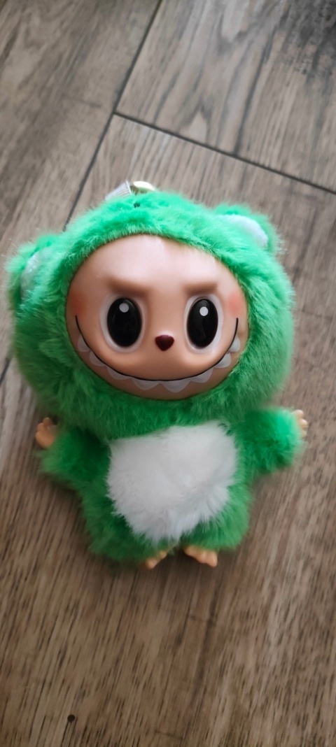 Maskotka Labubu