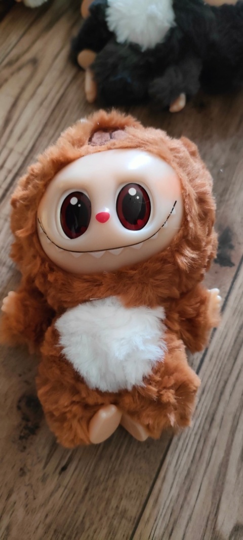 Maskotka Labubu