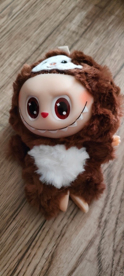 Maskotka Labubu