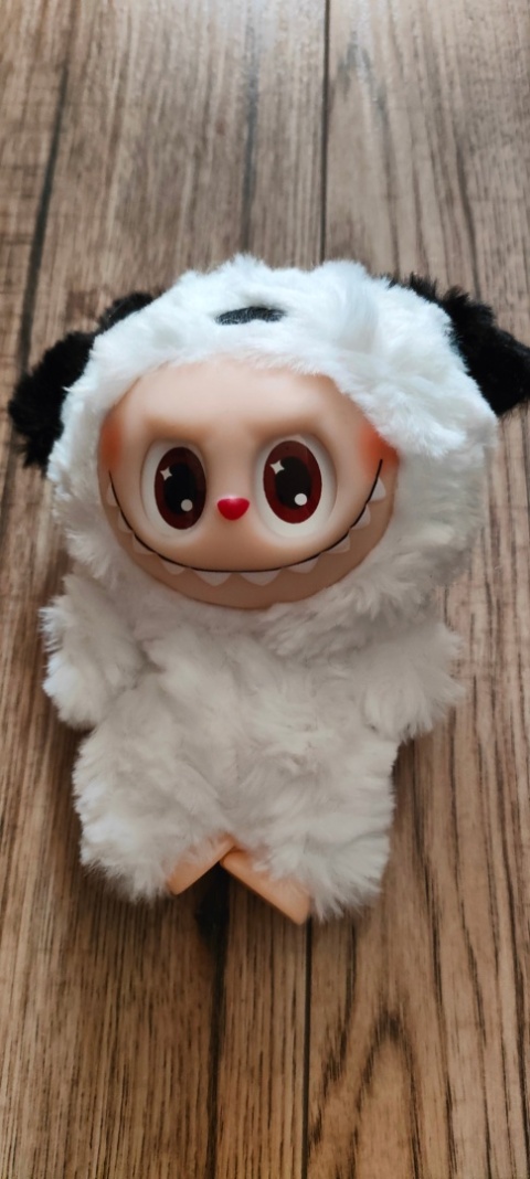 Maskotka Labubu