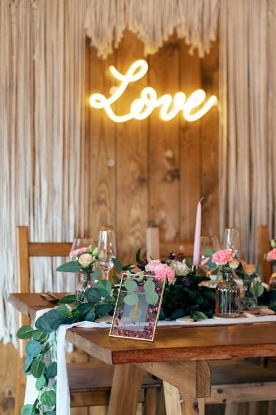 Neon LED - napis Love, biały, 61x27 cm Neon LED - napis Love, biały, 61x27 cm