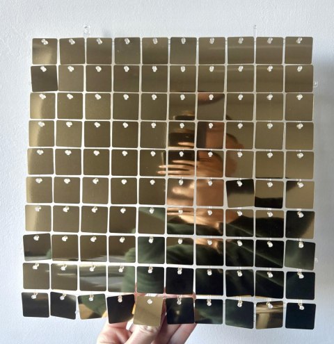 Panel cekinowy, kwadraty, cekiny, szampański złoty, 30x30cm, 1szt. Panel cekinowy, kwadraty, cekiny, szampański złoty, 30x30cm, 1szt.
