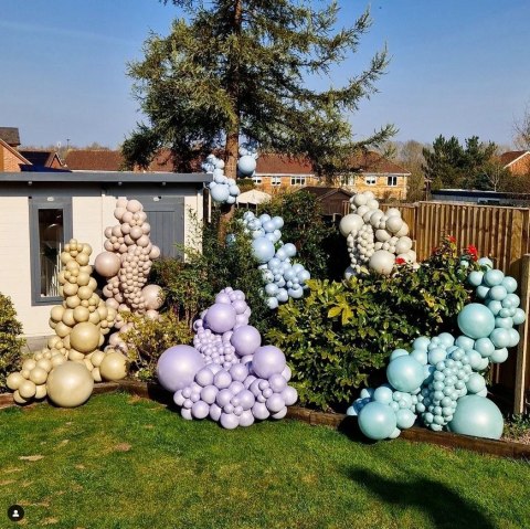 Balony lateksowe Kalisan AURA Ice Blue, niebieskie, 45cm, 25szt. Balony lateksowe Kalisan AURA Ice Blue, niebieskie, 45cm, 25szt.