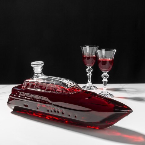 Karafka Yacht 1L - akcesoria do whisky - w kształcie luksusowego jacht -u Karafka Yacht 1L - akcesoria do whisky - w kształcie luksusowego jacht -u