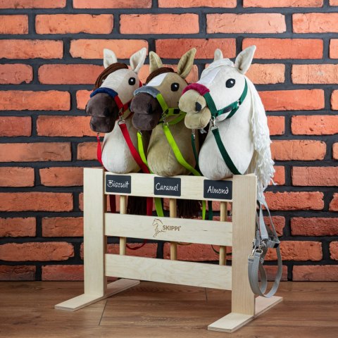 Skippi Hobby Horse z kantarem - Biszkopt - A3 HH - prezent na dzień dziecka Skippi Hobby Horse z kantarem - Biszkopt - A3 HH - prezent na dzień dziecka